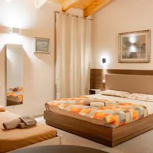 Eliseo , Modena Italia